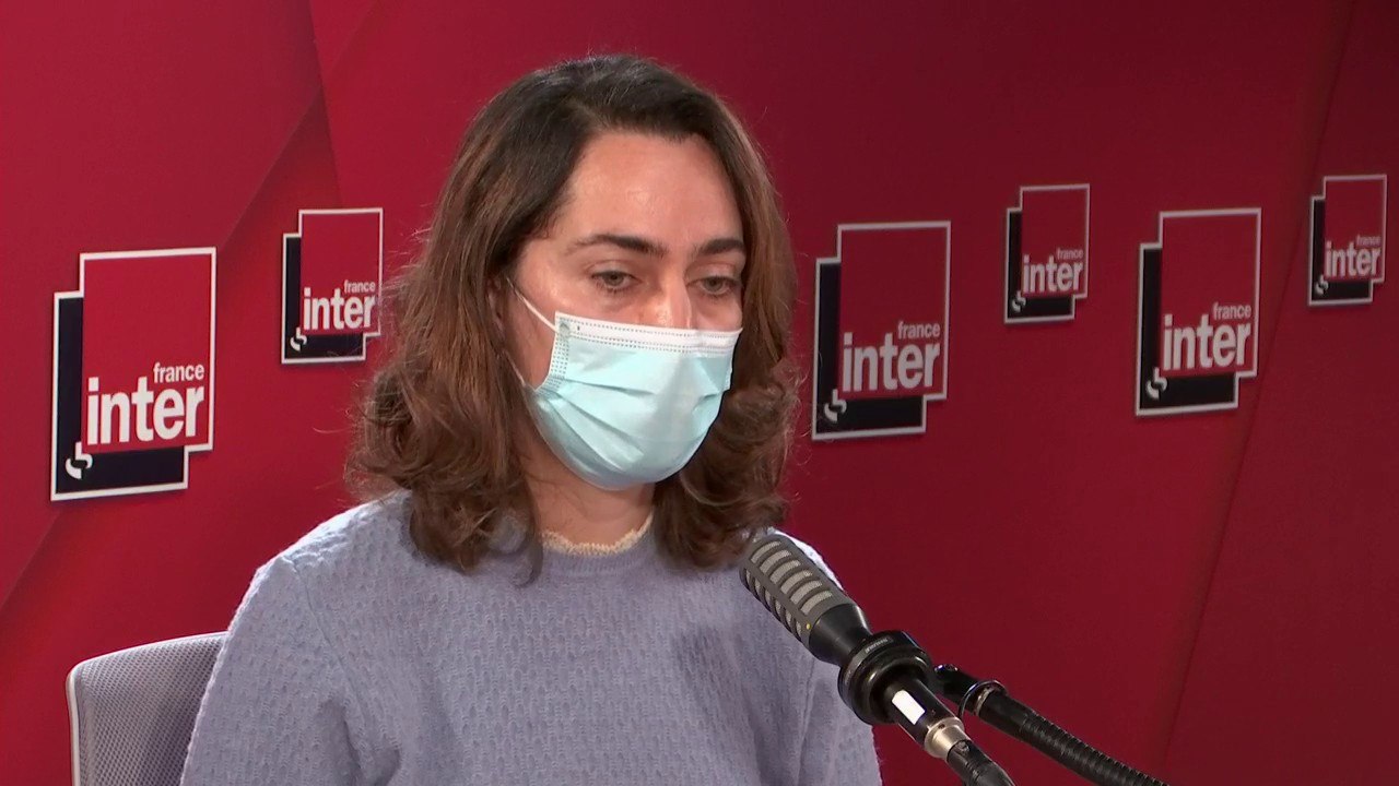 "Les courants fondamentalistes ont diffusé cette idée que pour être une bonne musulmane, il fallait porter le voile" (Kahina Bahloul)