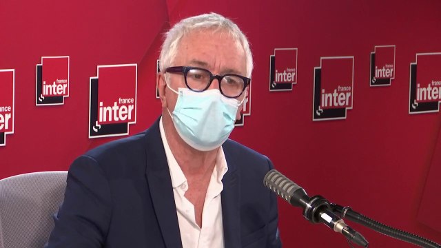 Si on confine durement au 1er avril, nous aurons 3200 personnes en réa trois semaines après en Ile de France. 400% de capacité normale en réa (Gilles Pialoux)