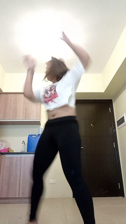 Tip pon it dance cover