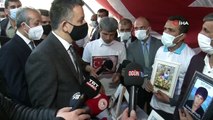 Bakan Pakdemirli'den evlat nöbeti tutan ailelere ziyaret