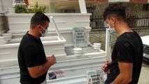 İnsanlar evde kalınca mezarcılar vatandaşın ayağına geldi