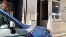 Trinitapoli (BAT) - Forza posto di blocco, fermato dopo inseguimento cocaina in auto (30.03.21)