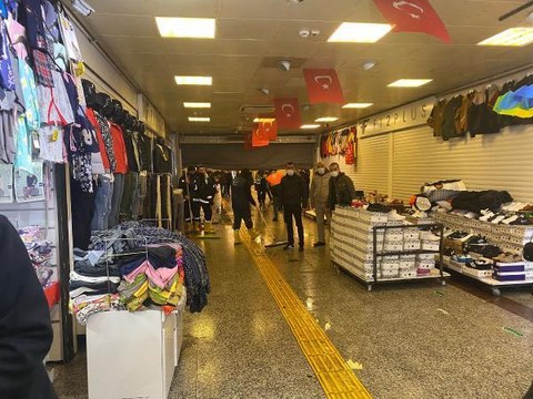 Son dakika haber | PENDİK'TE YANGIN ALARMI DEVREYE GİRDİ ALT GEÇİTTE İŞ YERLERİNİ SU BASTI