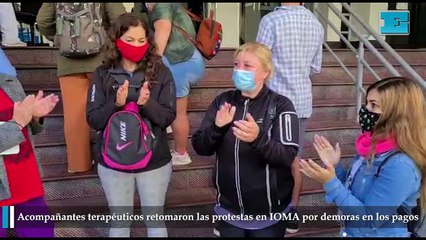 Acompañantes terapéuticos retomaron las protestas en IOMA por demoras en los pagos