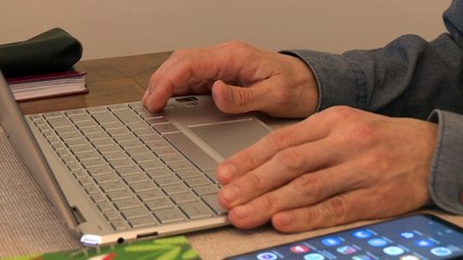 عالم تركي يقول إنه "رهينة" في بلاده بعد منعه من العودة إلى جامعته في فرنسا