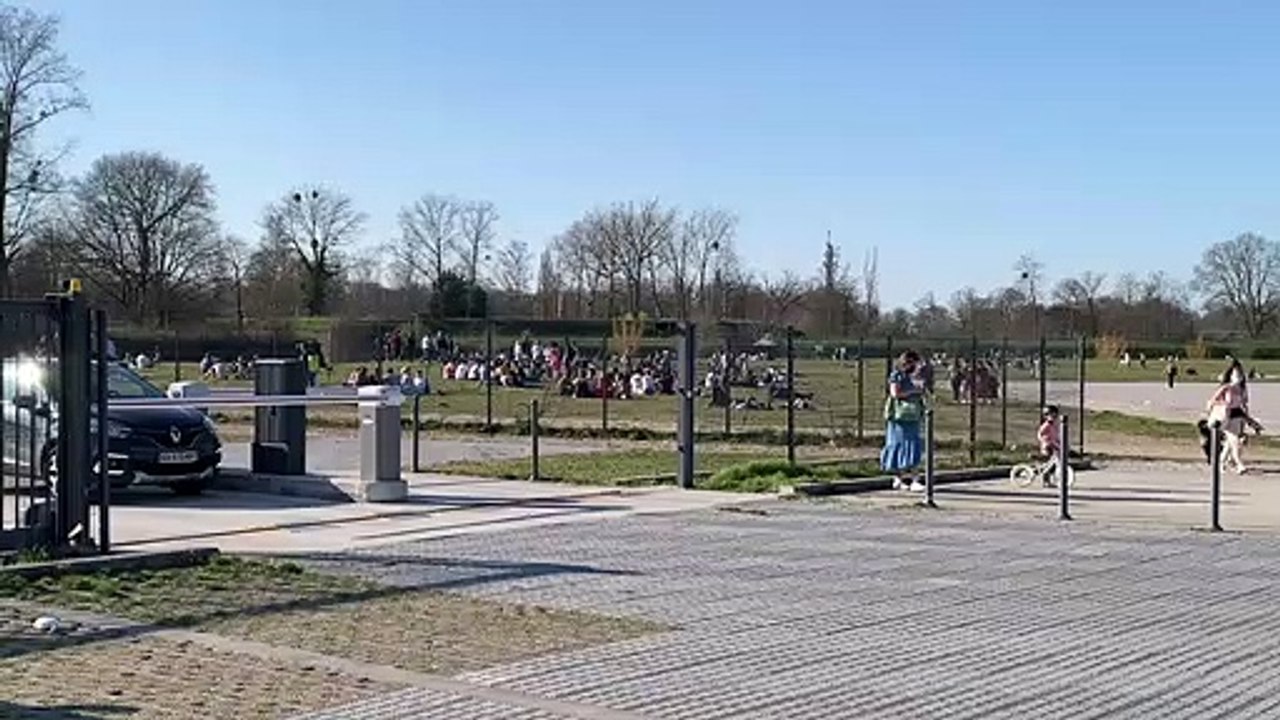 Fête improvisé à la Citadelle de Lille