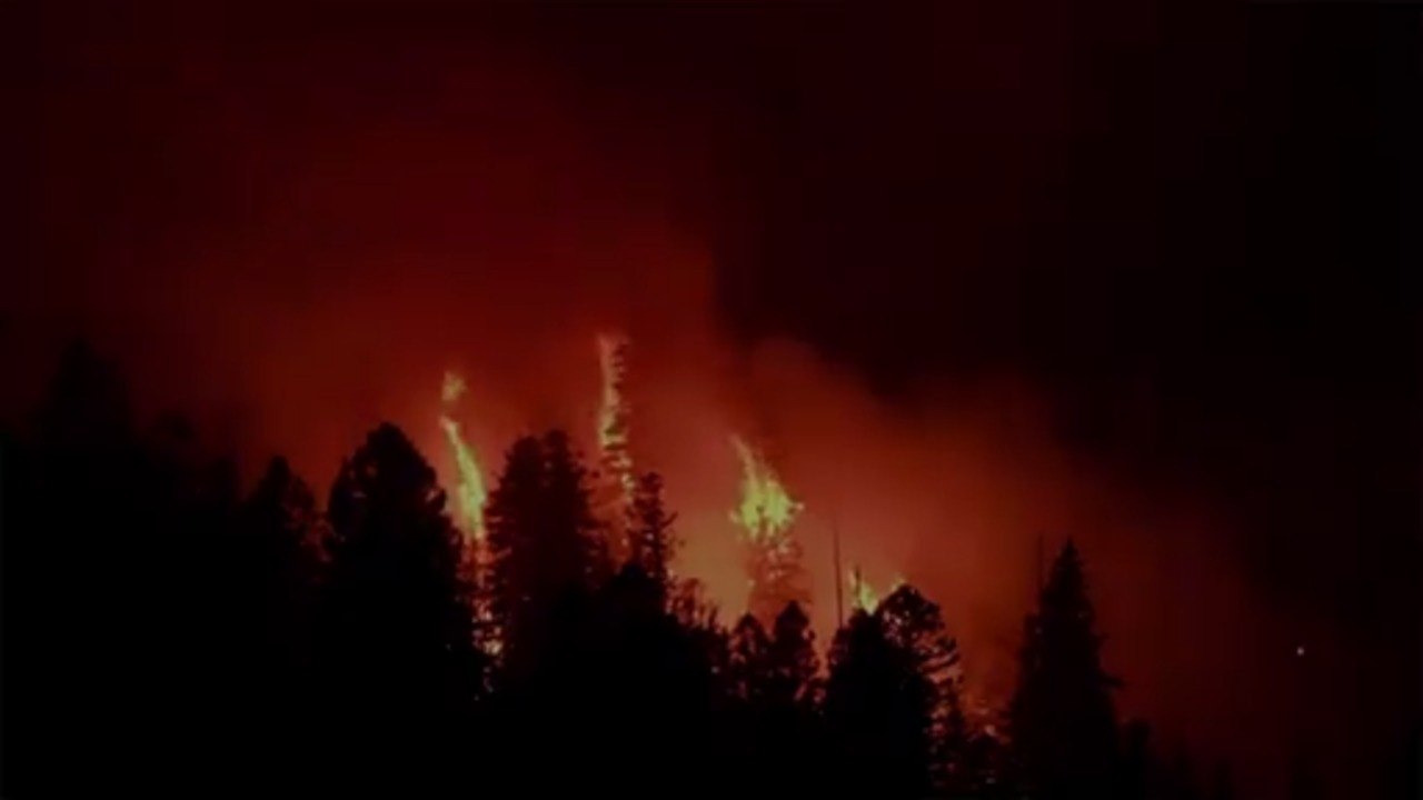 Mount Rushmore Closes As Firefighters Battle South Dakota Wildfires