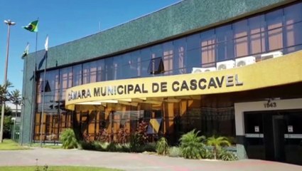 Acorrentado, Presidente da Câmara de Cascavel protesta contra o pedágio