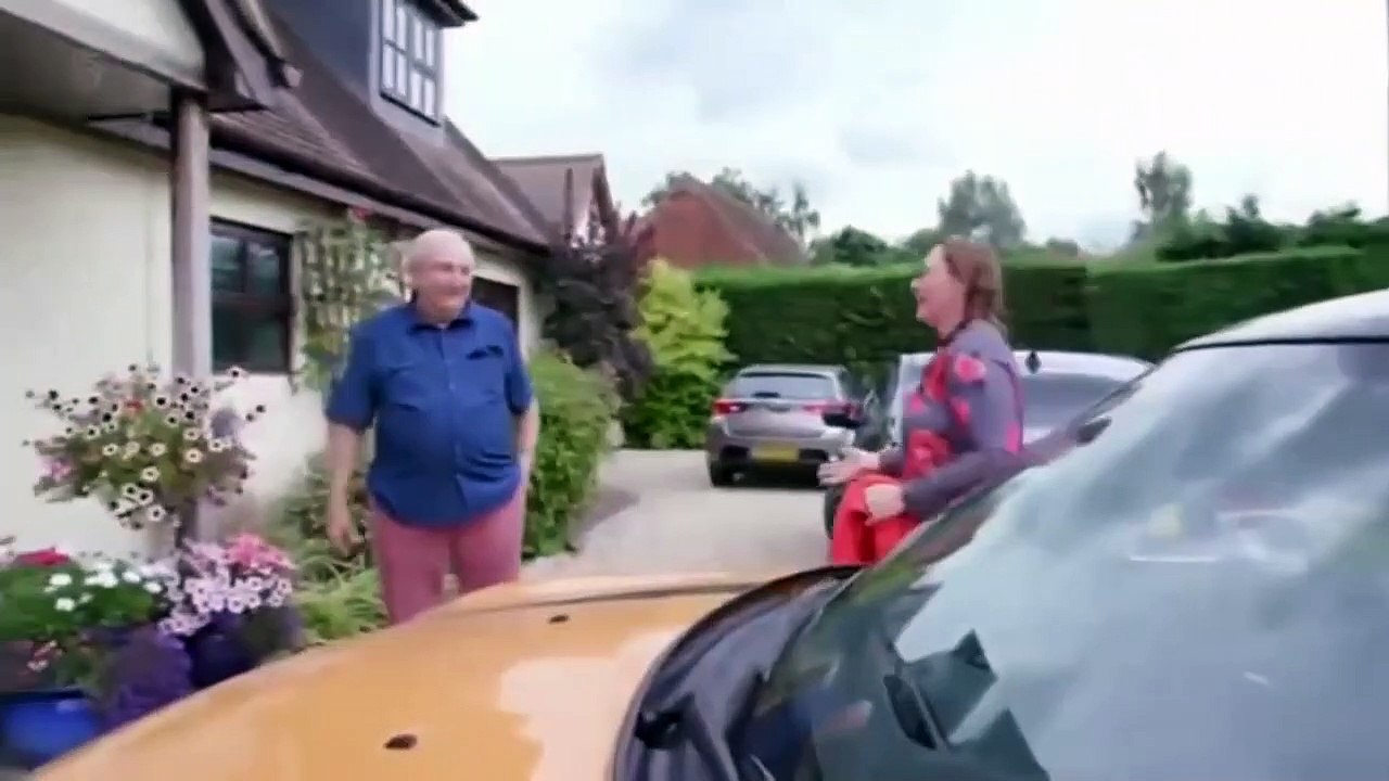 Rich House Poor House S4E1 HD