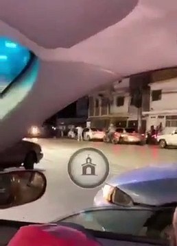 Captan a dos taxistas piratas peleando en zona 6.