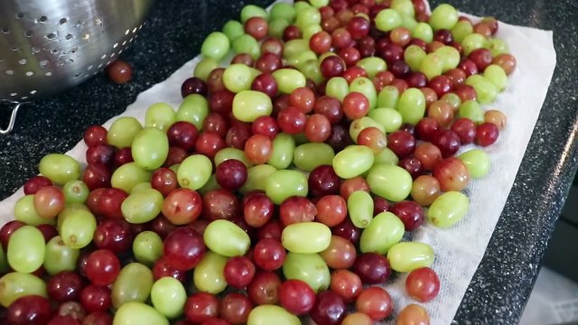 Party Food | Easy Appetizers | Meatballs | Grape Salad