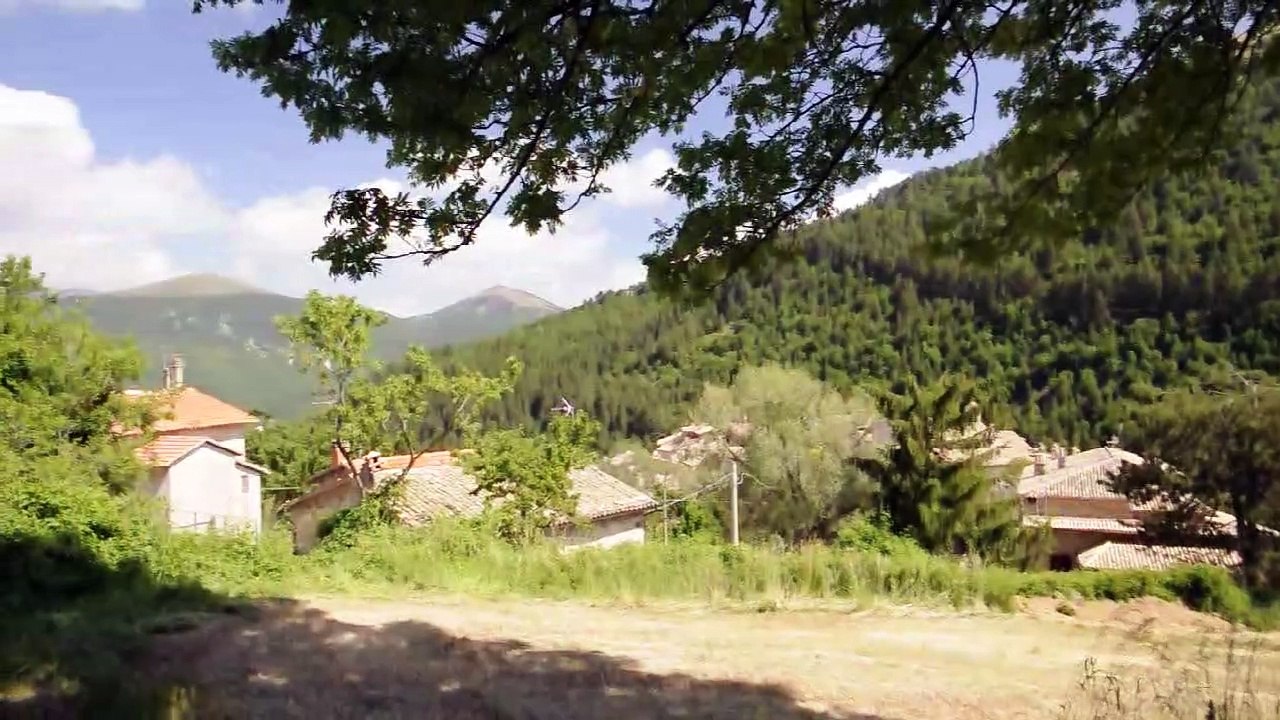 DOM.23-6-19- MONTE GRANDE, MONTE MAGGIORE E MONTE SANTO DAL BORGO DI ACERA VICINO SPOLETO IN UMBRIA.