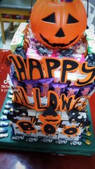 Halloween DIY cake.