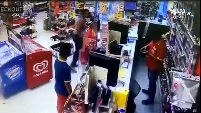 Y EN OTRAS NOTICIAS: Detienen a expareja de mujer asesinada por policías en Tulum