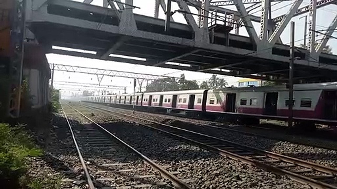 Howrah Jn. to Bandel Jn. 12 coach EMU local train arriving Bally Station