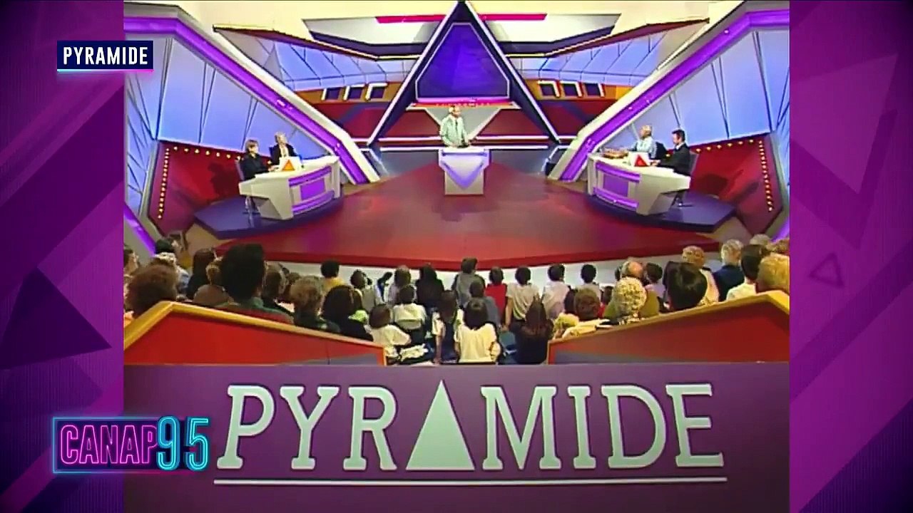 Les archives racistes et sexistes déterrées par TMC hier soir : Dans le jeu Pyramides sur France 2, Pépita comparée à un singe: "Oh, mais c'est vous en photo !"