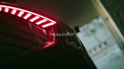 كيا EV6 تتحدى أسرع سيارات العالم والنتيجة مذهلة!