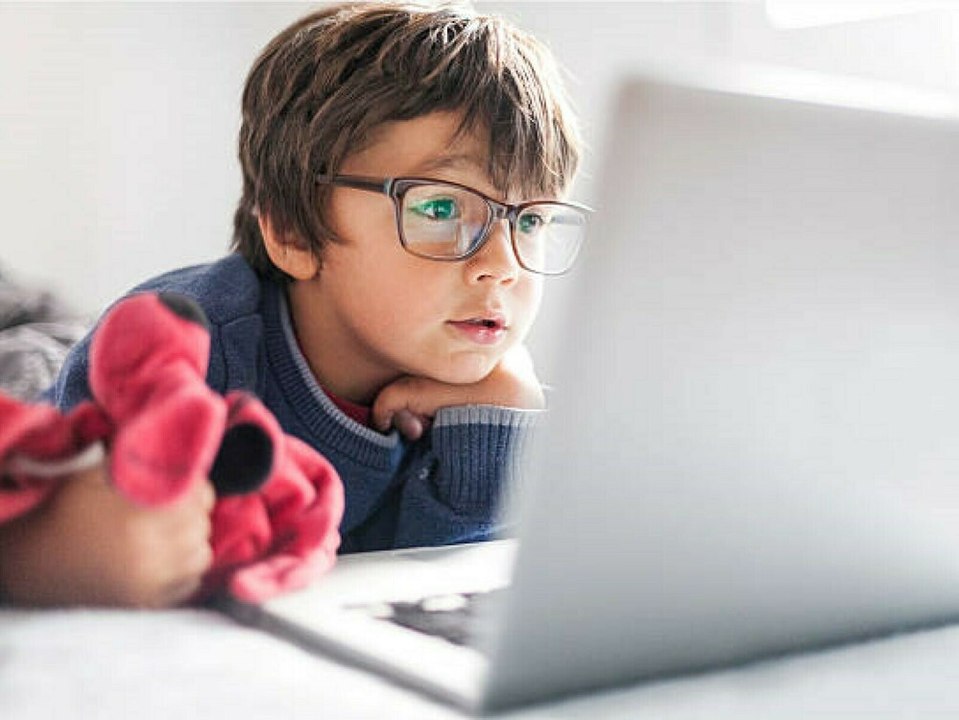 ";l;;gmlxzssaw": kind twittert von account der us-atombehörde