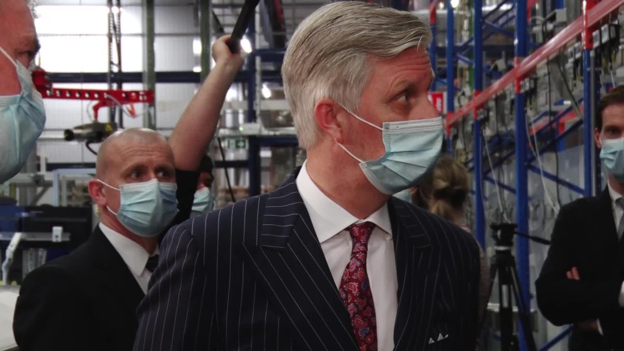 Le Roi Philippe visite le site de production du vaccin Pfizer-BioNTech à Puurs