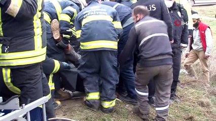 Hatalı sollama can aldı.. Kardeşleri gözyaşlarına boğuldu