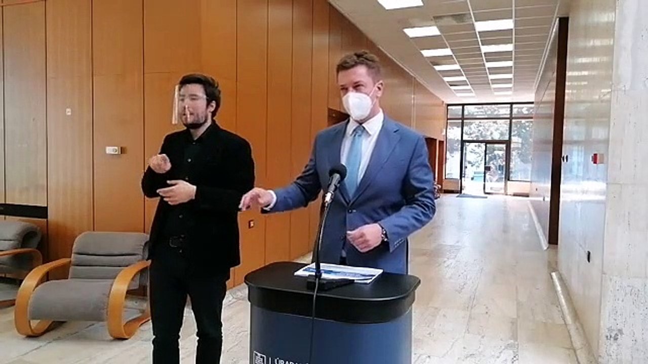 ZÁZNAM: Brífing ministra doprava A. Doležala