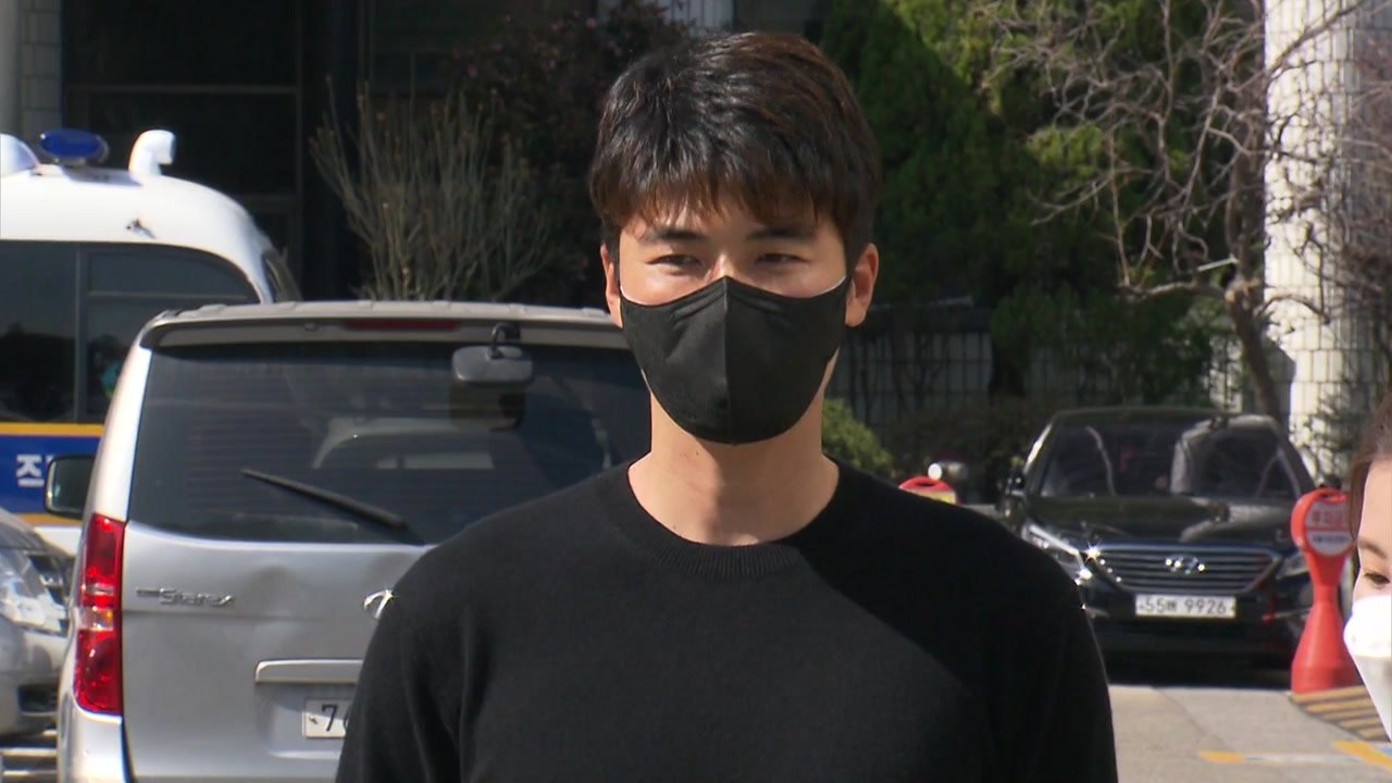 기성용 선수, 고소인 신분 경찰 출석..."진실의 힘 믿어" / YTN