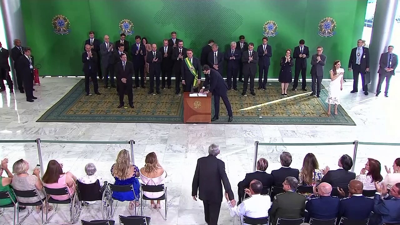 Brasile: tra rimpasti e dimissioni (Esercito, Marina ed Aviazione), Bolsonaro è sempre più solo