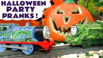 Halloween Pranks at the Party with Tom Moss Thomas the Tank Engine and Funny Funlings in this Family Friendly Full Episode English Video for Kids by Toy Trains 4U