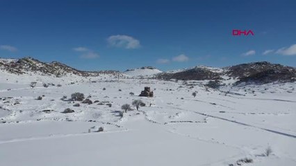 AKSARAY Tarihi Kızıl Kilise'de defineci tahribatı