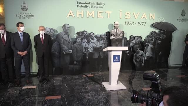 Kılıçdaroğlu, İstanbul'un Halkçı Belediye Başkanı Ahmet İsvan (1973-1977) sergisinin açılışına katıldı