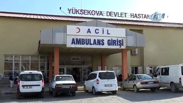Hakkari'de askeri araç devrildi; 2 şehit, 7 yaralı