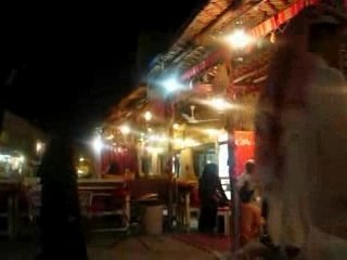 Le café, les crèpes et le Muezin