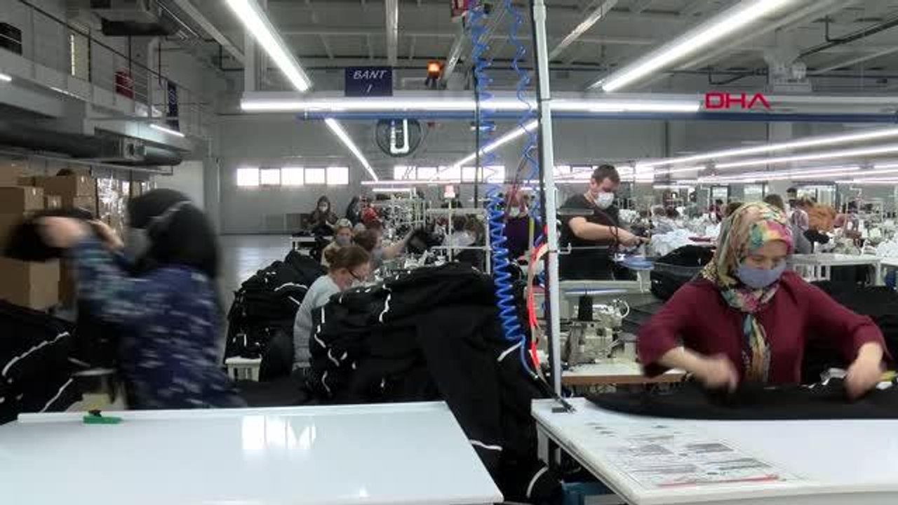 MANİSA 'Doğa dostu' fabrikada kadınların ürettiği ürünler dünyanın dört bir yanına ihraç ediliyor