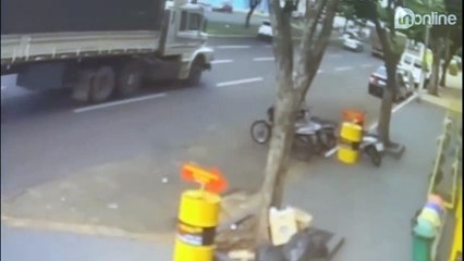 Por causa da Covid-19, motociclista se recusa a ir ao hospital após acidente