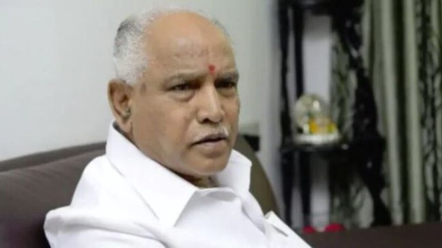 Karnataka minister Eshwarappa complains to Governor against Yediyurappa 