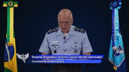 Ex-comandante  da FAB Antonio Carlos Moretti Bermudez comenta exoneração