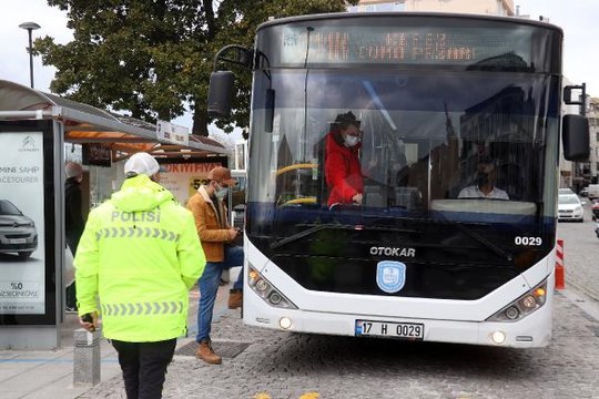 Çanakkale'de 65 yaş ve üzeri vatandaşların toplu taşıma kartları kullanıma kapatıldı