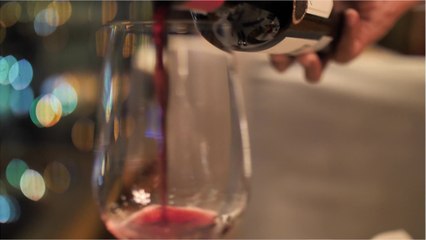 Your Daily Dose of Wine Could Be Keeping the Cataracts Away