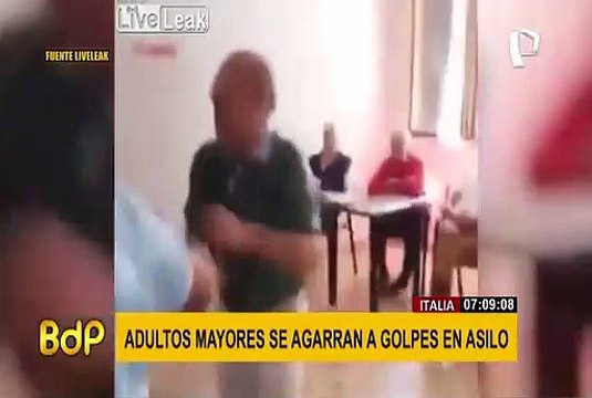 Italia: adultos mayores se agarran a golpes y se lanzan sillas en un asilo