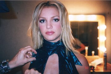 Tải video: Britney Spears 'Cried for Two Weeks' After 'Framing Britney Spears' Documentary