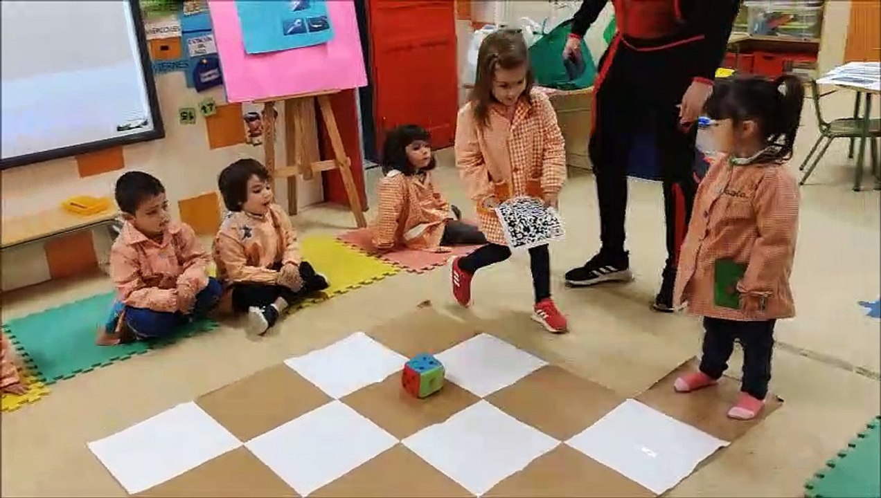 Programación, adivinanza y códigos QR