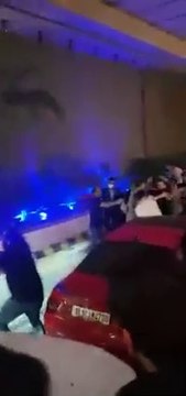 Bollywood Star ÷Ajay Devgan was beaten in VIP hotel in Delhi he is so drunk that he can't even in his control and lots of abuse