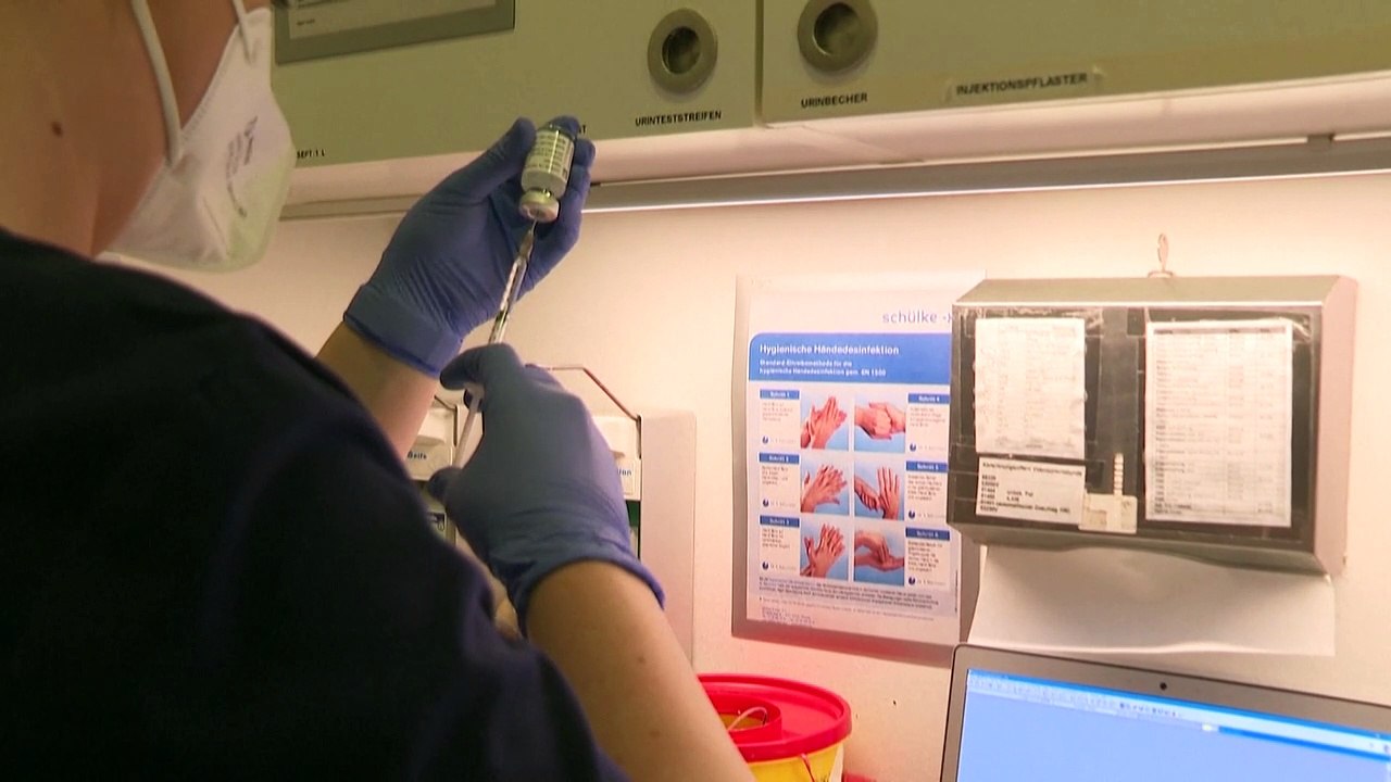 Pfizer testet an Jugendlichen, Österreich will Sputnik V