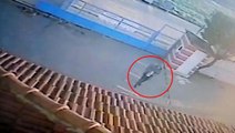 Atatürk heykeline saldıran kişinin güvenlik kamerası görüntüleri ortaya çıktı