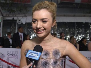 Peyton List Plays "Choosing People at People's Choice"
