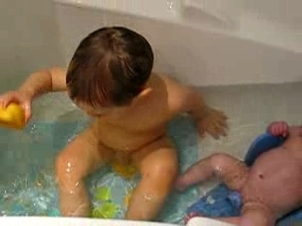 Bain lulu et maëlysse
