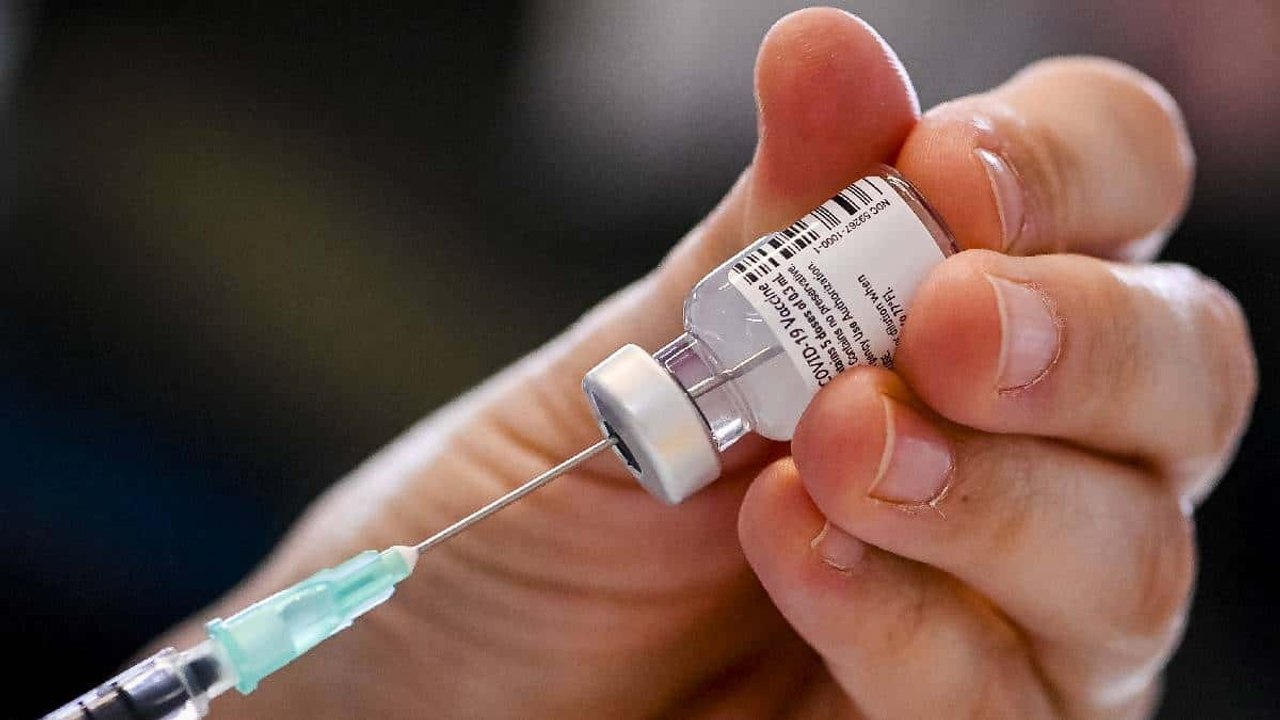 Así sería la vacunación anticovid de los privados en Colombia