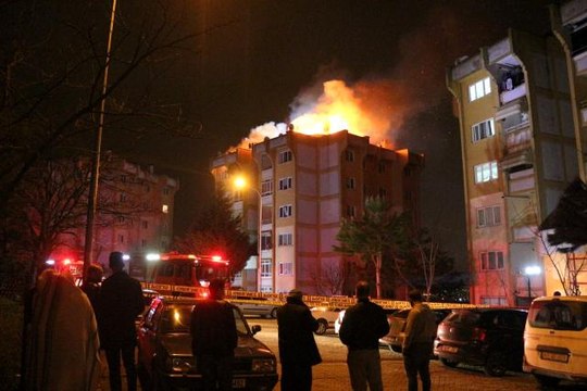 Son dakika haber | Anne babası ile tartışıp önce evi yaktı sonra da kendini polise ihbar etti