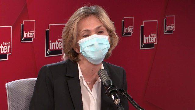 Les enseignants doivent être prioritaires dans la vaccination, comme le personnel des métiers du lien, du soin (Valérie Pécresse)