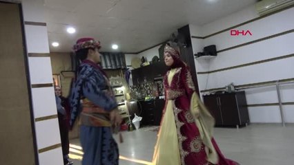 AYDIN Düğünlerde yeni moda; Gelin-damat zeybek öğreniyor